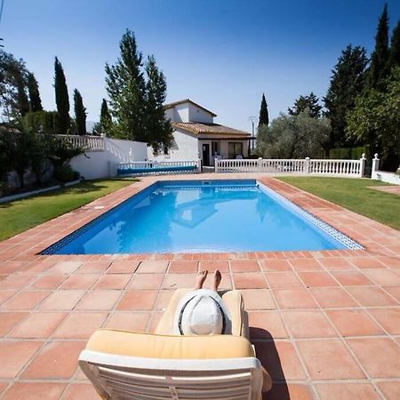 Вилла Finca Los Abetos Villanueva del Rosario Экстерьер фото